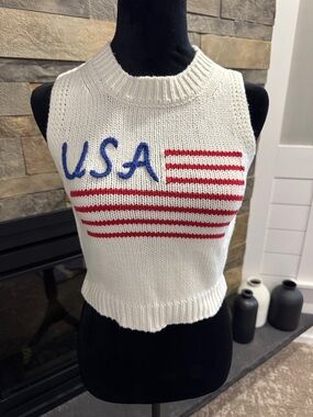 Le Lis White Knit Sleeveless USA Tank with Blue Script and Red Stripes